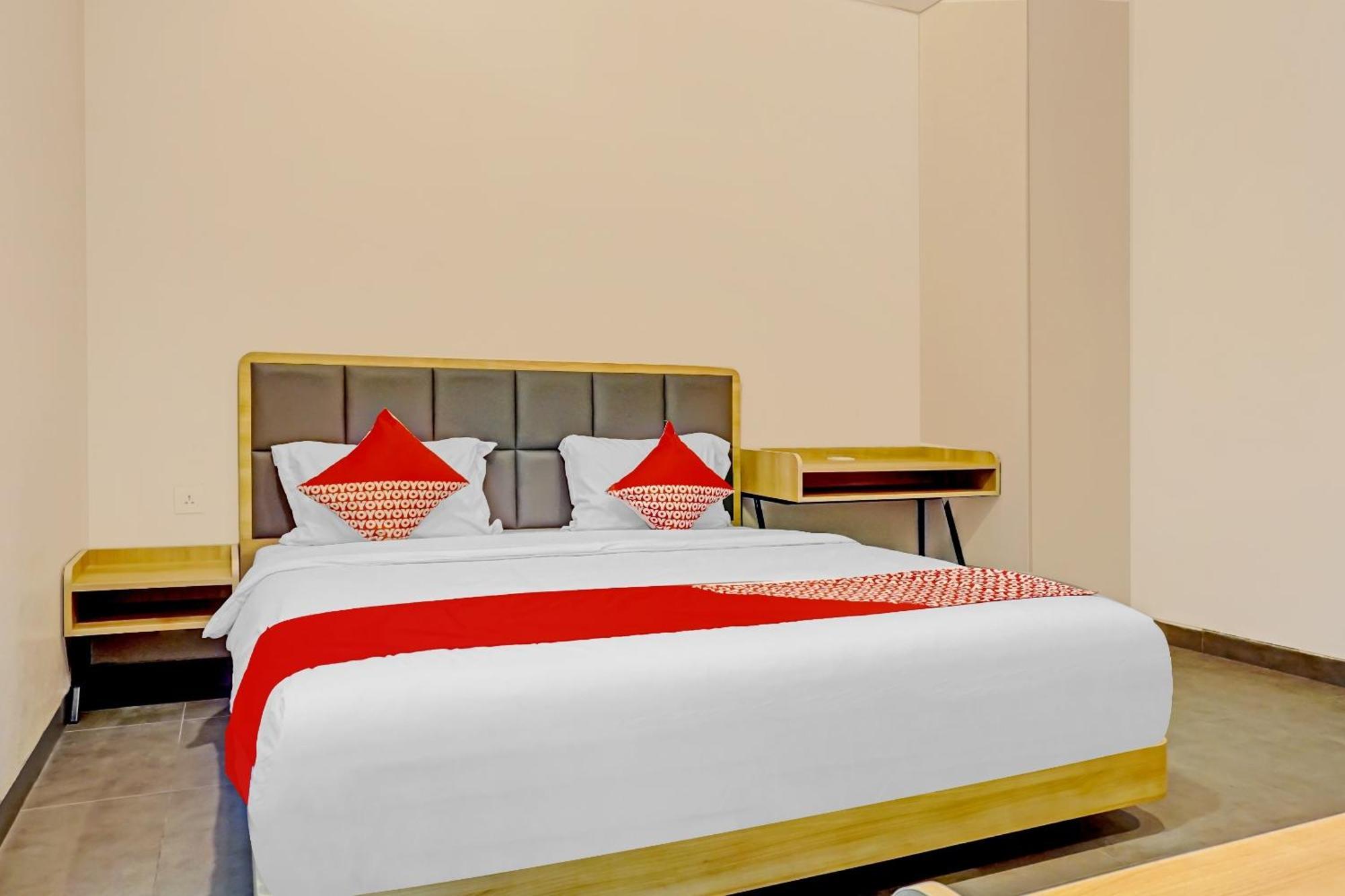 Super Oyo Capital O 90635 Tango Juliet Residence Yakarta Exterior foto