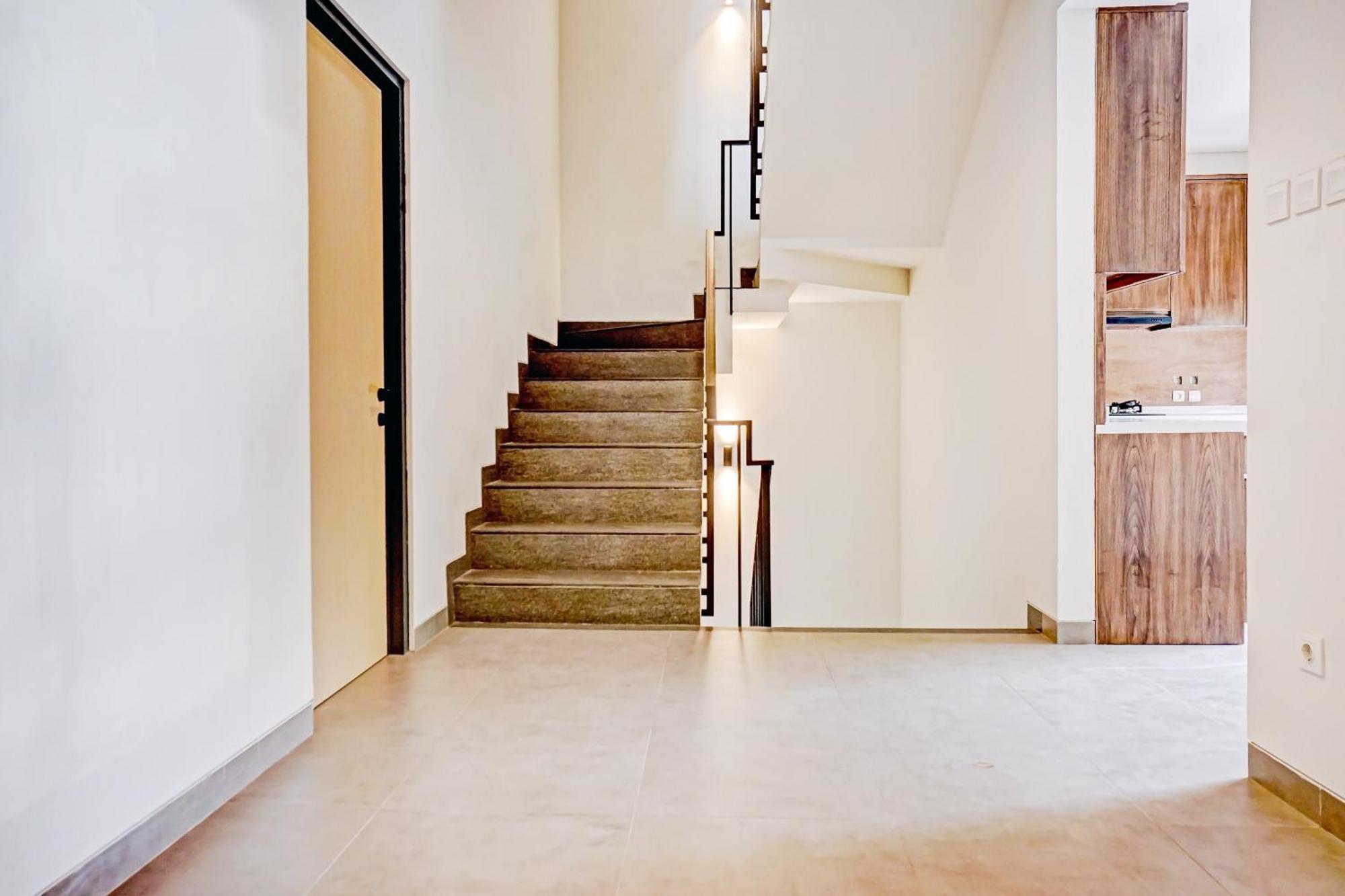 Super Oyo Capital O 90635 Tango Juliet Residence Yakarta Exterior foto